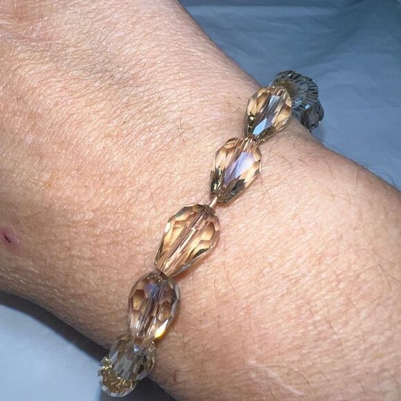 Faceted Champagne Beaded Bangle Bracelet - Picture 4 of 6